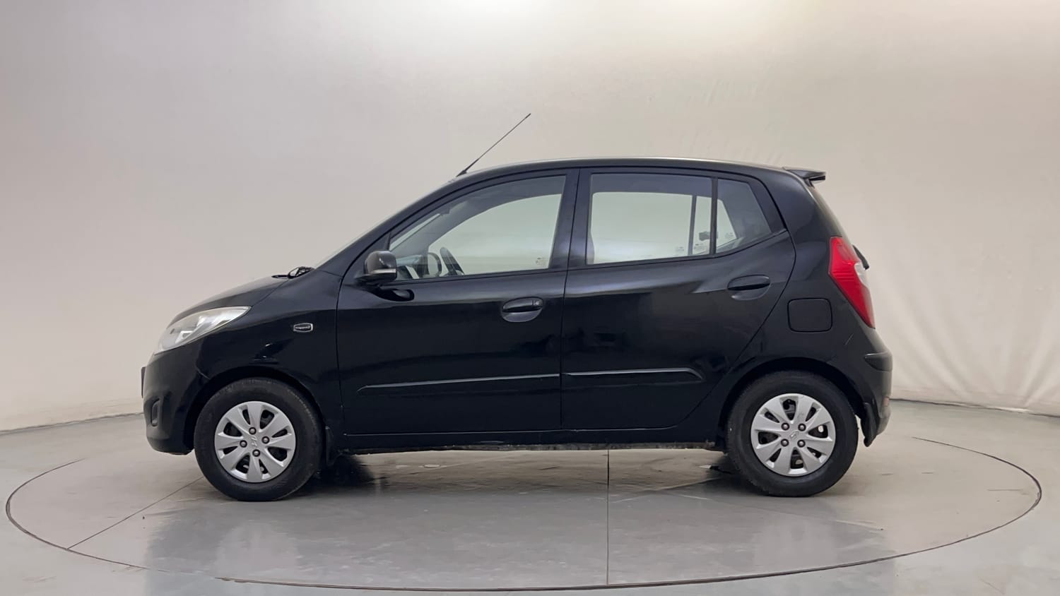 Used 2013 Hyundai i10 Sportz 1.2 Kappa2 Petrol Manual exterior LEFT SIDE VIEW