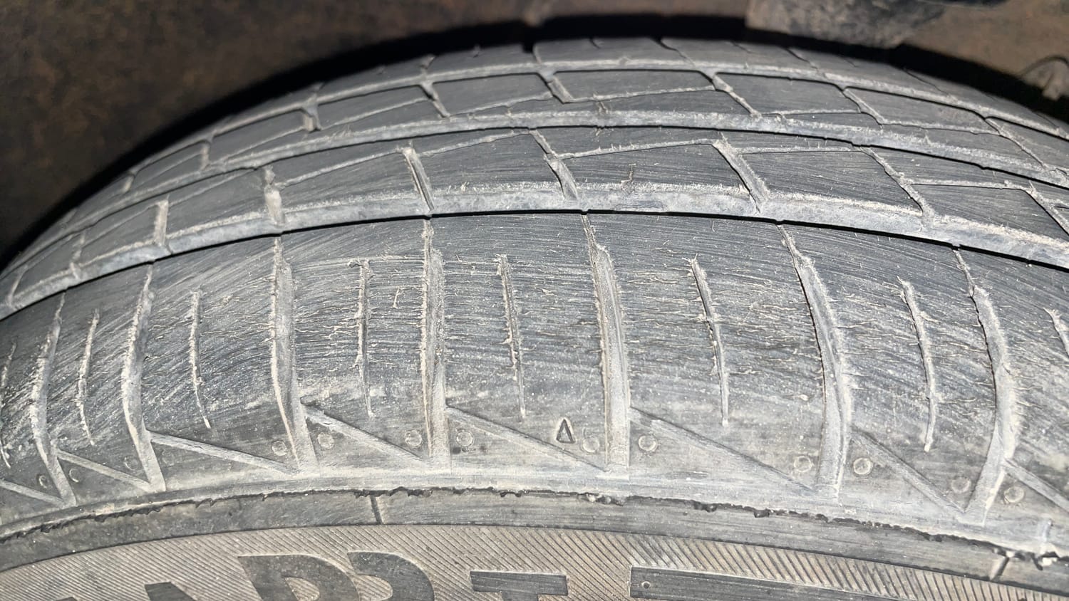 Used 2021 Maruti Suzuki Alto 800 Vxi Plus Petrol Manual tyres RIGHT FRONT TYRE TREAD VIEW