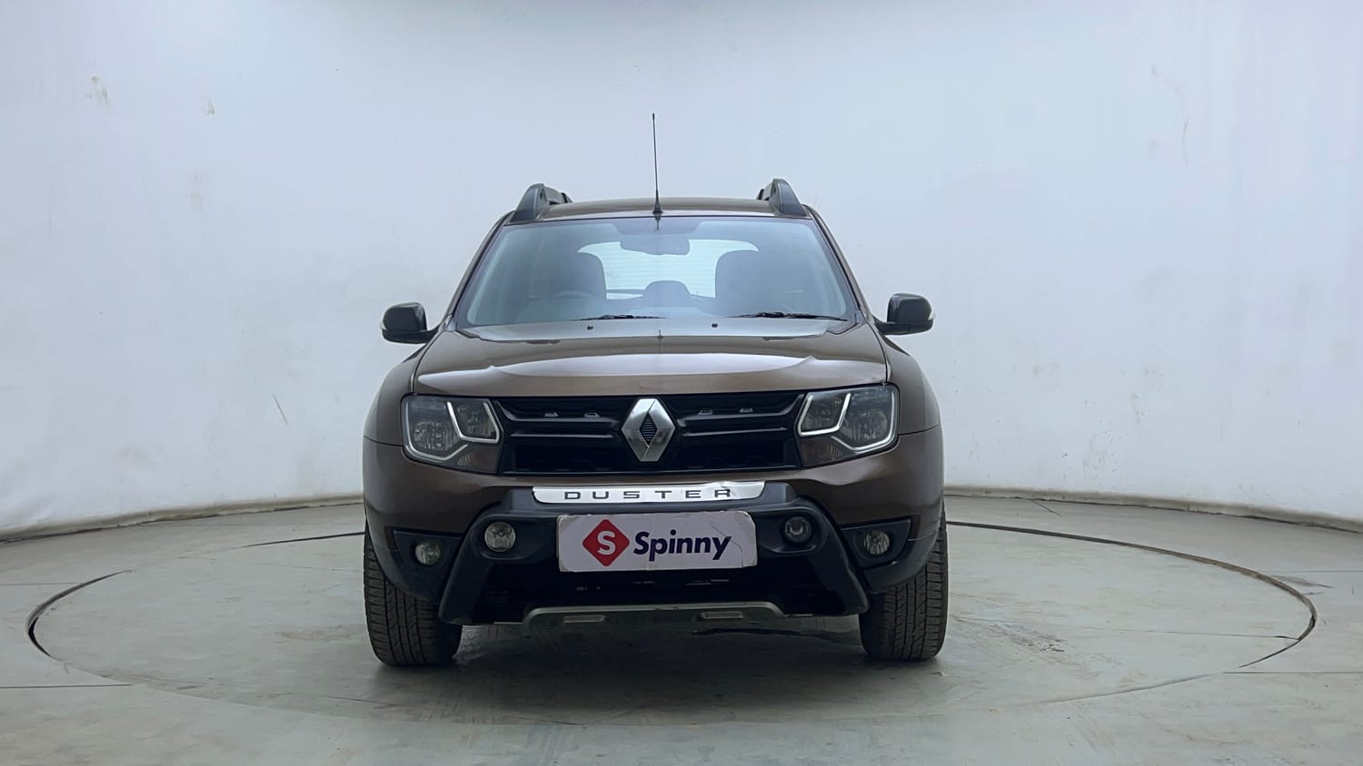 Used 2017 Renault Duster 85 PS RXS 4X2 MT Diesel Diesel Manual exterior FRONT VIEW