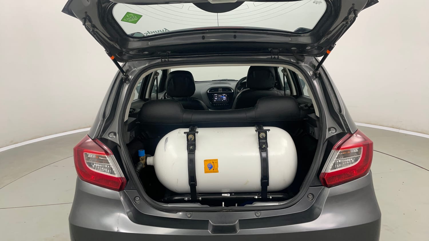 Used 2022 Tata Tiago Revotron XZ Plus Cng (outside fitted) Cng Manual interior DICKY INSIDE VIEW