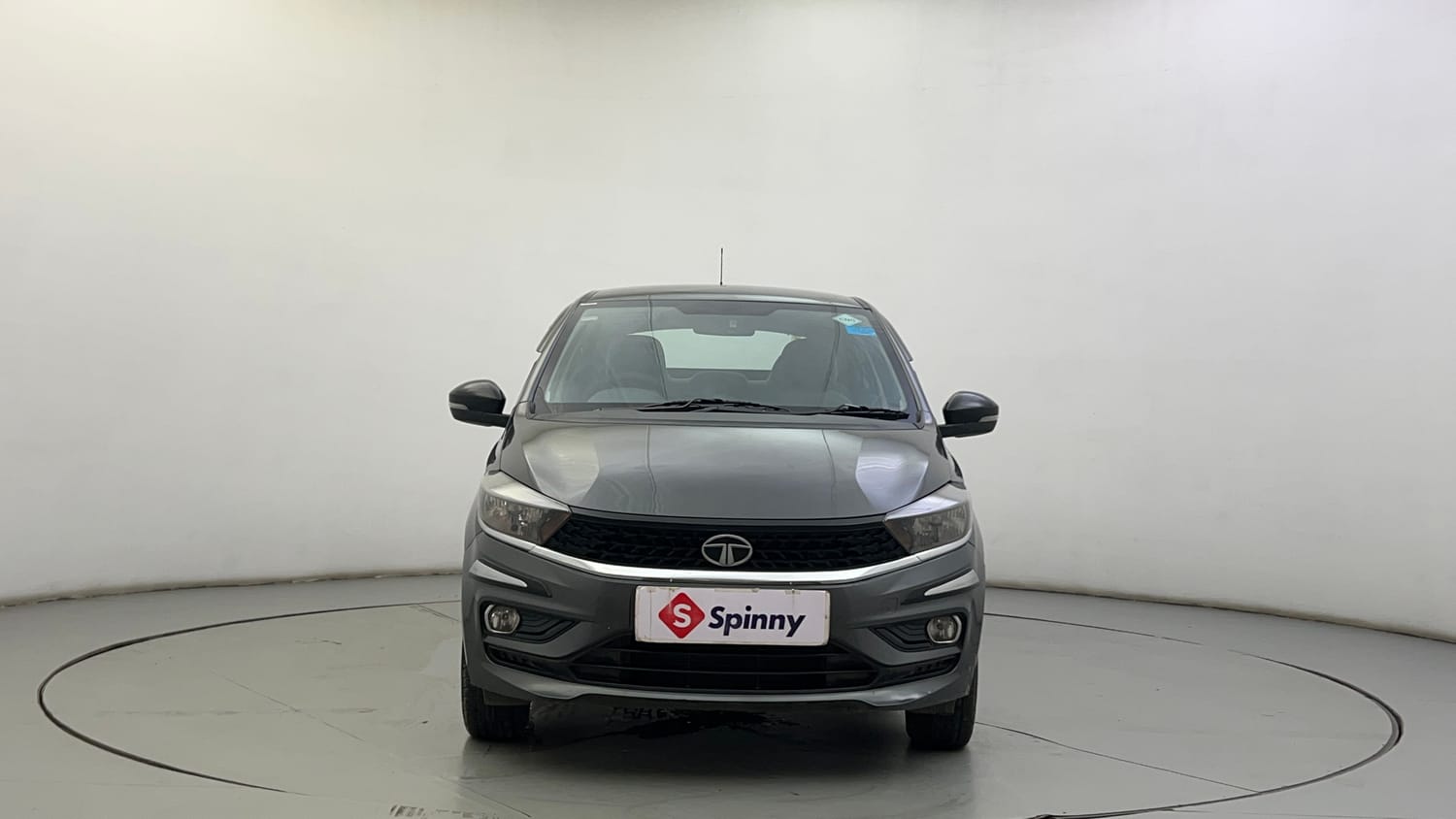 Used 2022 Tata Tigor XZ CNG Cng Manual exterior FRONT VIEW