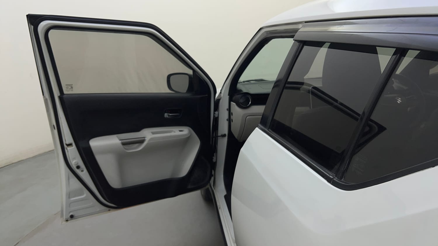 Used 2018 Maruti Suzuki Ignis Alpha 1.2 AMT Petrol Automatic interior LEFT FRONT DOOR OPEN VIEW