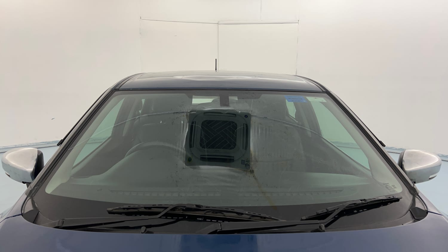 Used 2017 Maruti Suzuki Baleno Alpha 1.2 Petrol Manual exterior FRONT WINDSHIELD VIEW