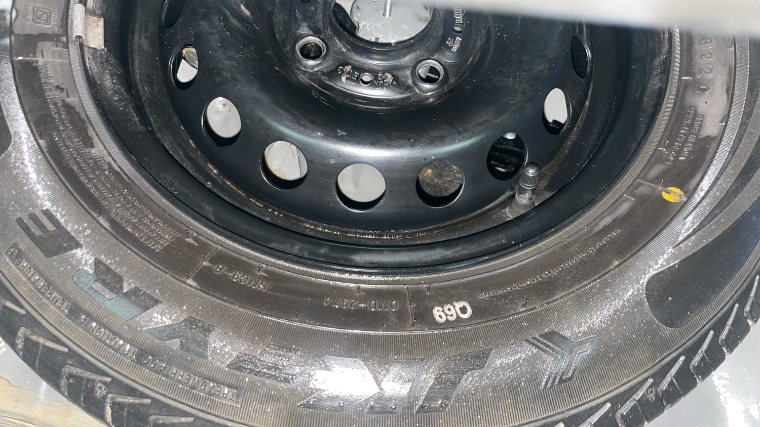 Used 2022 Tata Tiago Revotron XZ Plus Cng (outside fitted) Cng Manual tyres SPARE TYRE VIEW