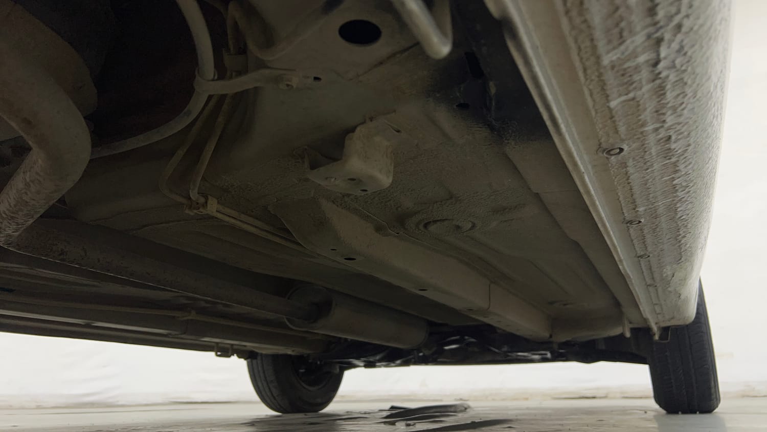 Used 2017 Maruti Suzuki Celerio ZXI (O) AMT Petrol Automatic extra REAR RIGHT UNDERBODY VIEW
