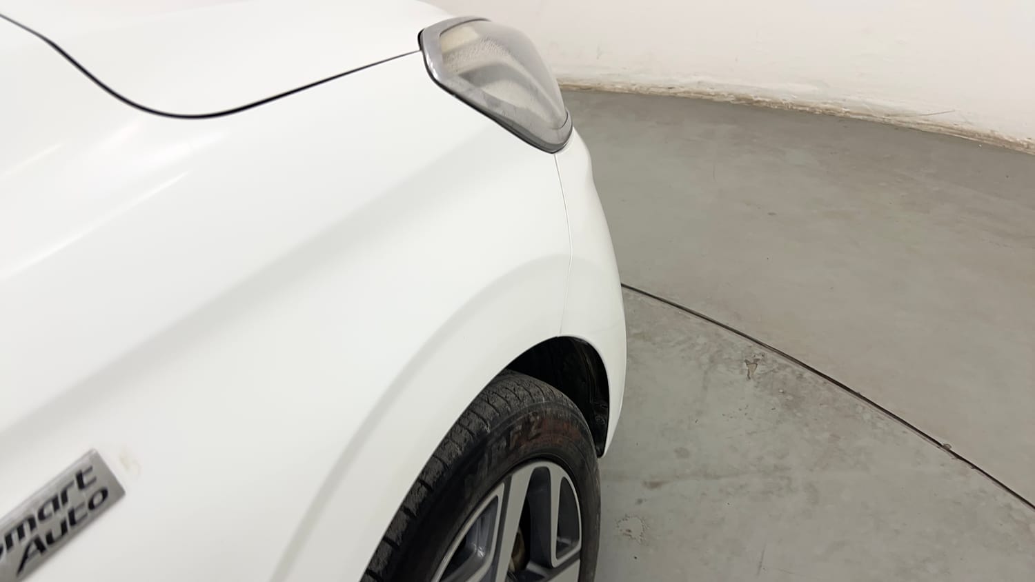 Used 2020 Hyundai Aura SX Plus 1.2 AMT Petrol Petrol Automatic dents MINOR SCRATCH