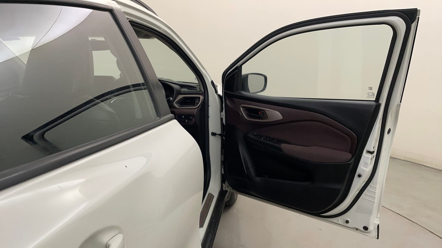 Used 2023 Maruti Suzuki Fronx Delta Plus 1.2L AGS Petrol Automatic interior RIGHT FRONT DOOR OPEN VIEW