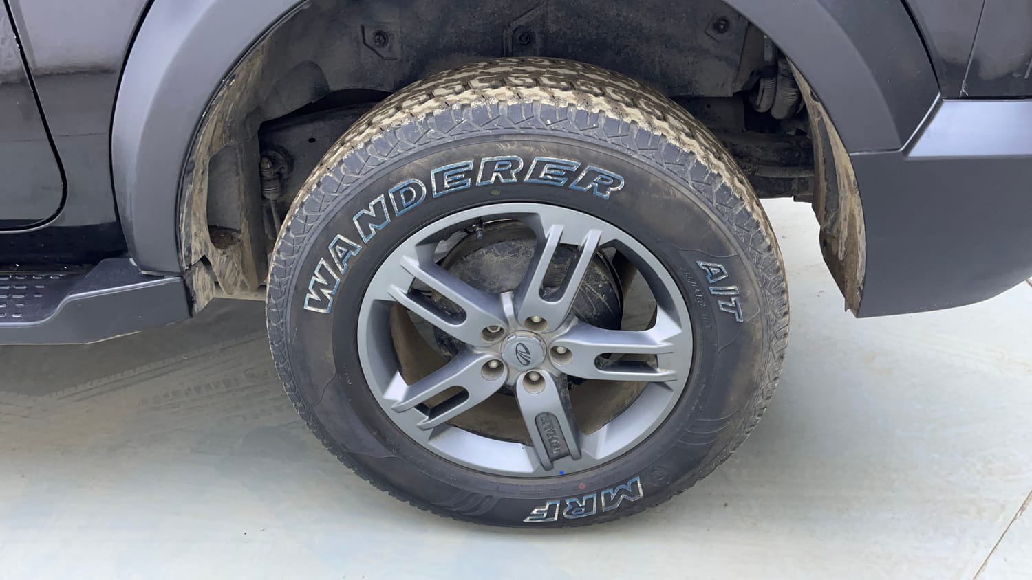 Used 2021 mahindra Thar LX Hard Top Diesel MT 4WD Diesel Manual tyres LEFT REAR TYRE RIM VIEW