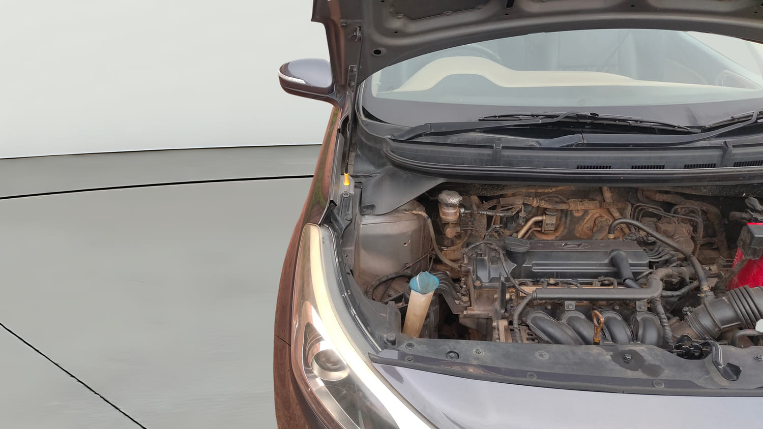 Used 2017 Hyundai Elite i20 Asta 1.2 (O) Petrol Manual engine ENGINE RIGHT SIDE HINGE & APRON VIEW