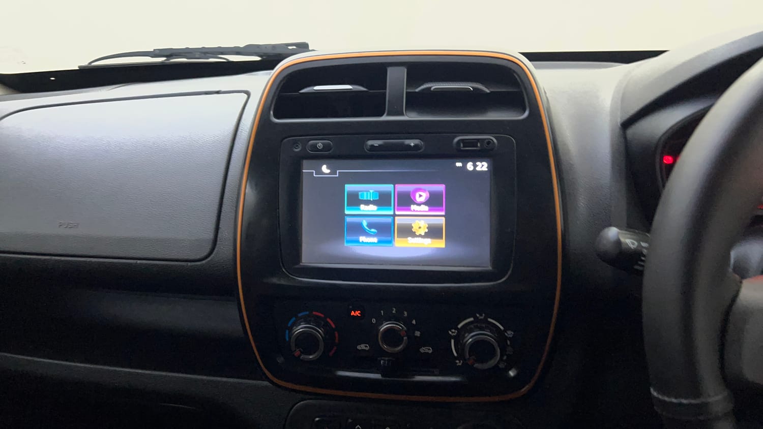 Used 2017 Renault Kwid CLIMBER 1.0 AMT Petrol Automatic top_features Touch screen infotainment system