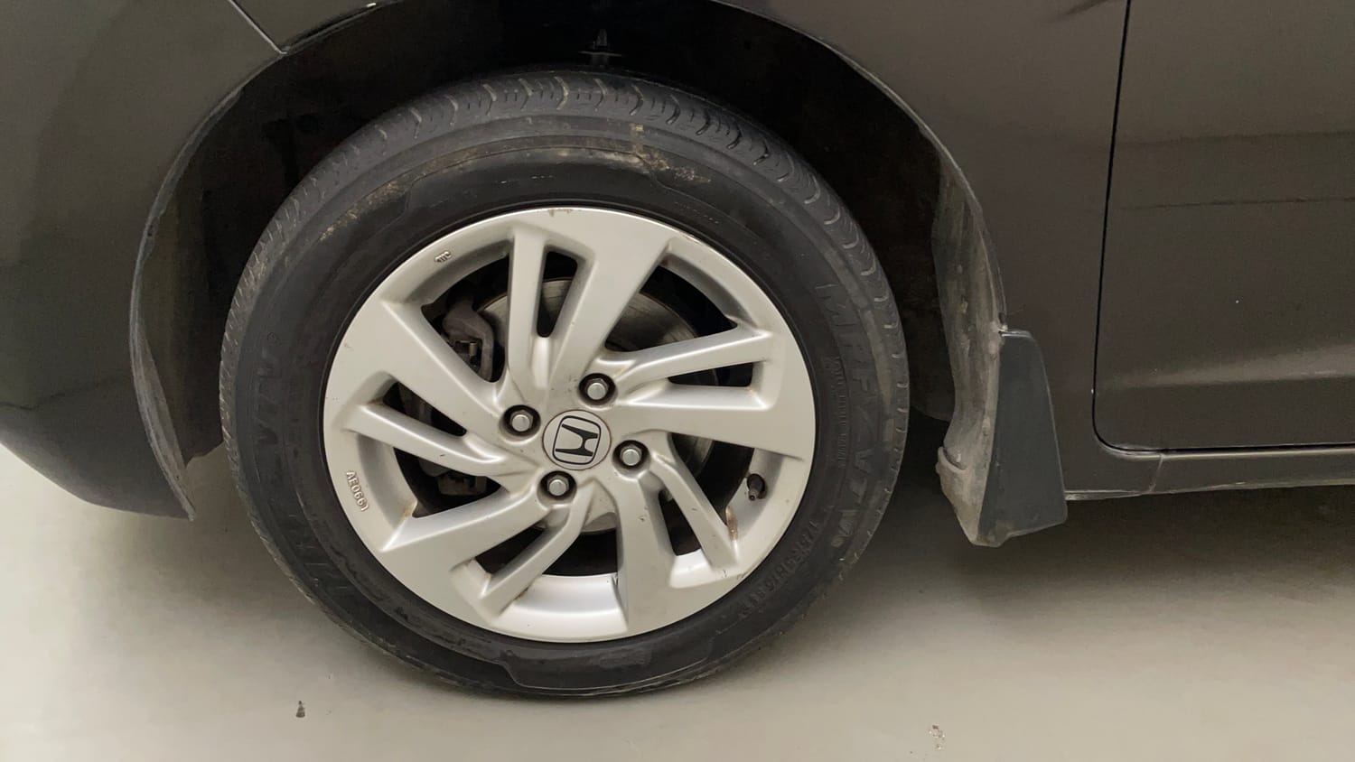 Used 2016 Honda Jazz VX Diesel Diesel Manual tyres LEFT FRONT TYRE RIM VIEW
