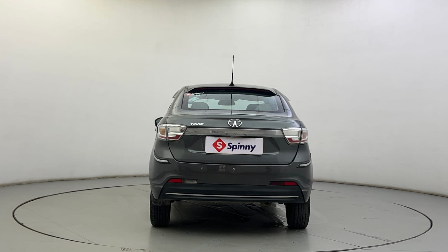 Used 2022 Tata Tigor XZ CNG Cng Manual exterior BACK VIEW
