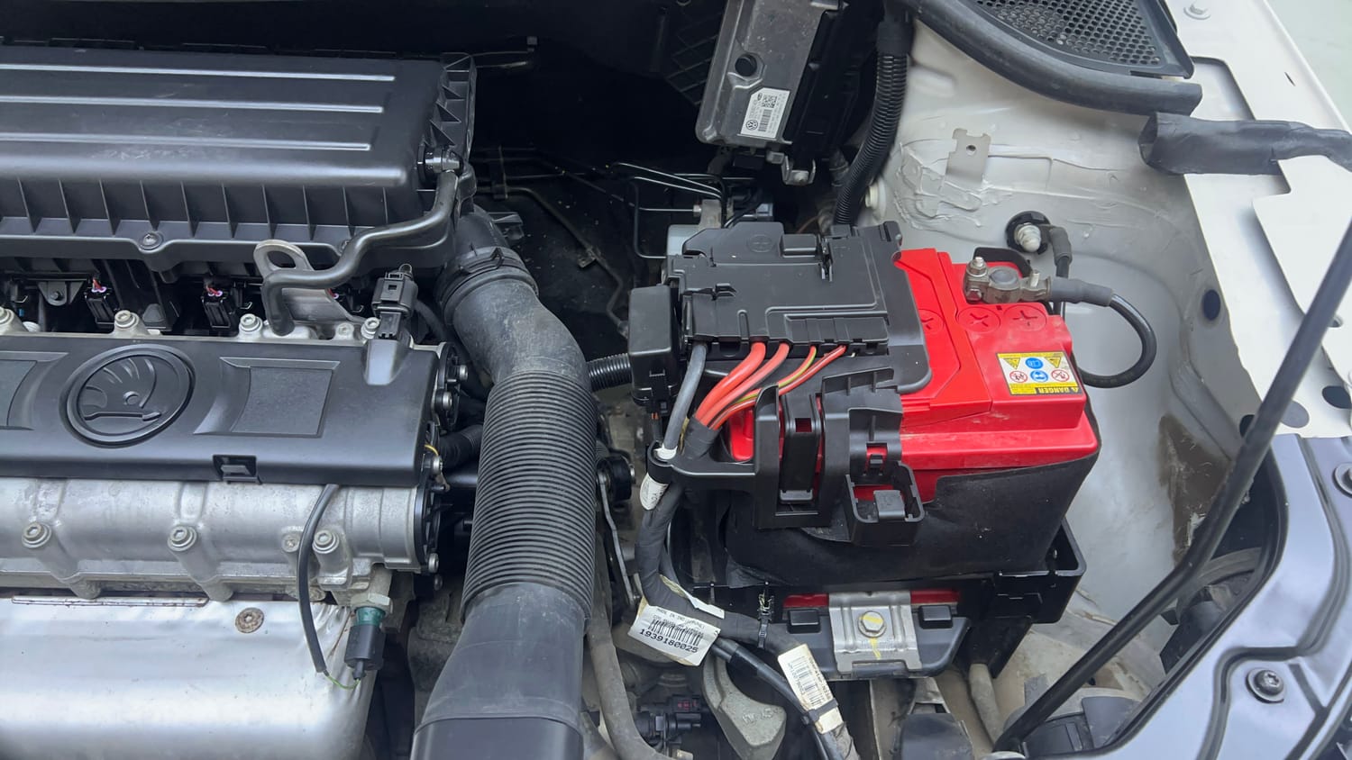 Used 2019 Skoda Rapid Active 1.6 MPI Petrol Manual engine ENGINE LEFT SIDE VIEW