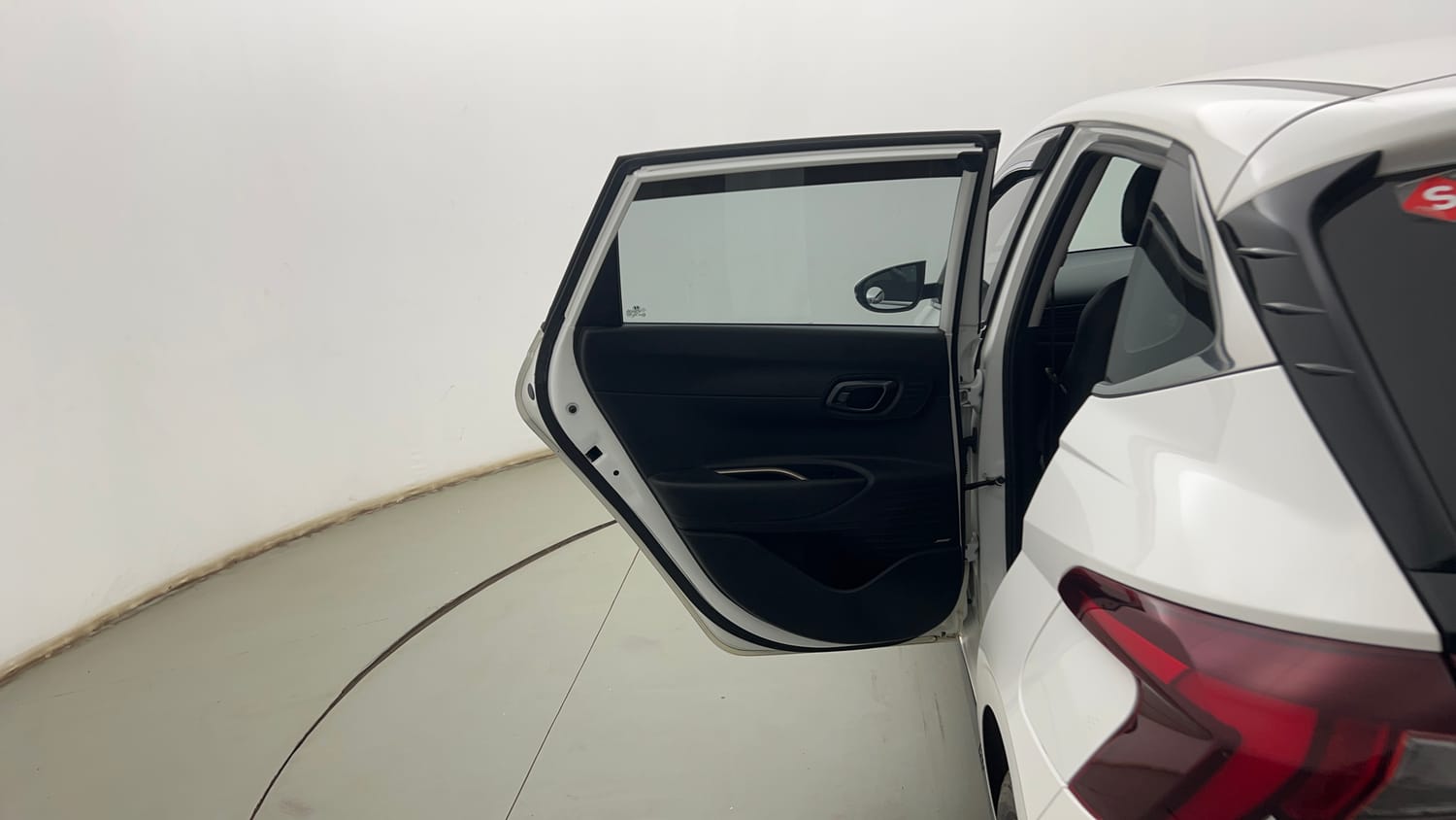 Used 2022 Hyundai New i20 Asta (O) 1.2 MT Petrol Manual interior LEFT REAR DOOR OPEN VIEW