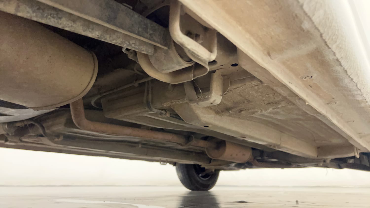 Used 2013 Maruti Suzuki A-Star Vxi (ABS) AT Petrol Automatic extra REAR RIGHT UNDERBODY VIEW