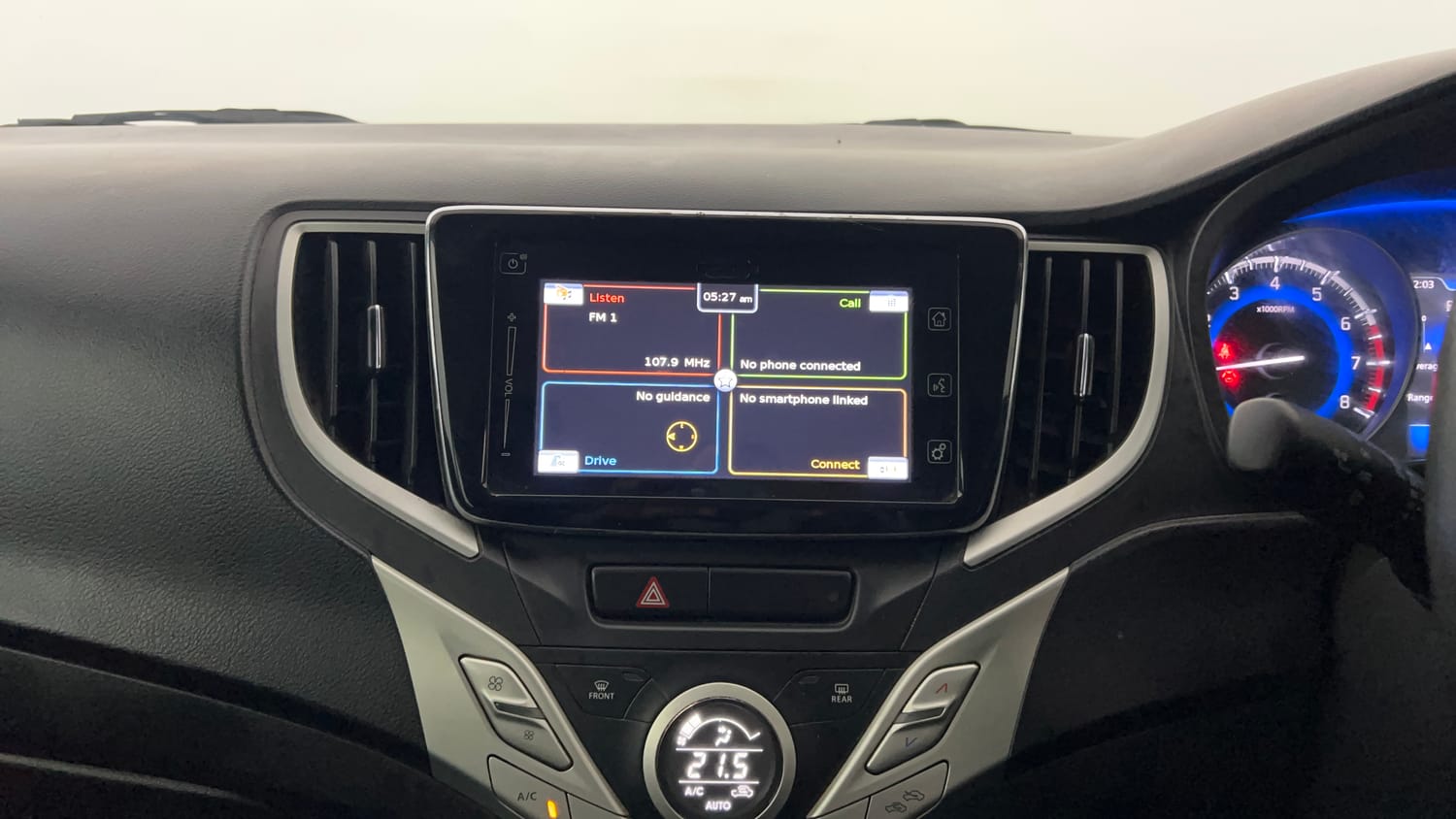Used 2017 Maruti Suzuki Baleno Alpha 1.2 Petrol Manual interior MUSIC SYSTEM & AC CONTROL VIEW