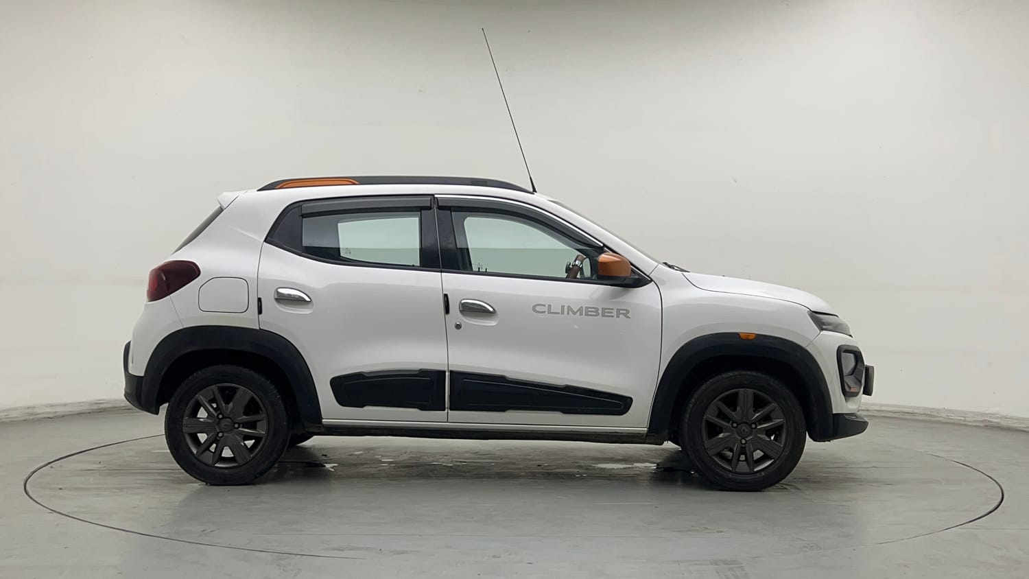 Used 2020 Renault Kwid CLIMBER 1.0 AMT Opt Petrol Automatic exterior RIGHT SIDE VIEW