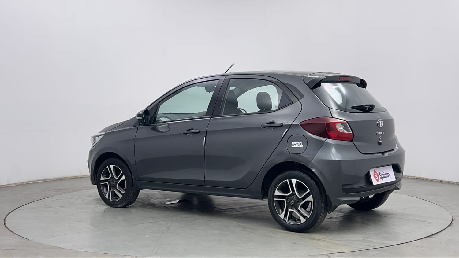 Used 2020 Tata Tiago XZ Plus Petrol Manual exterior LEFT REAR CORNER VIEW