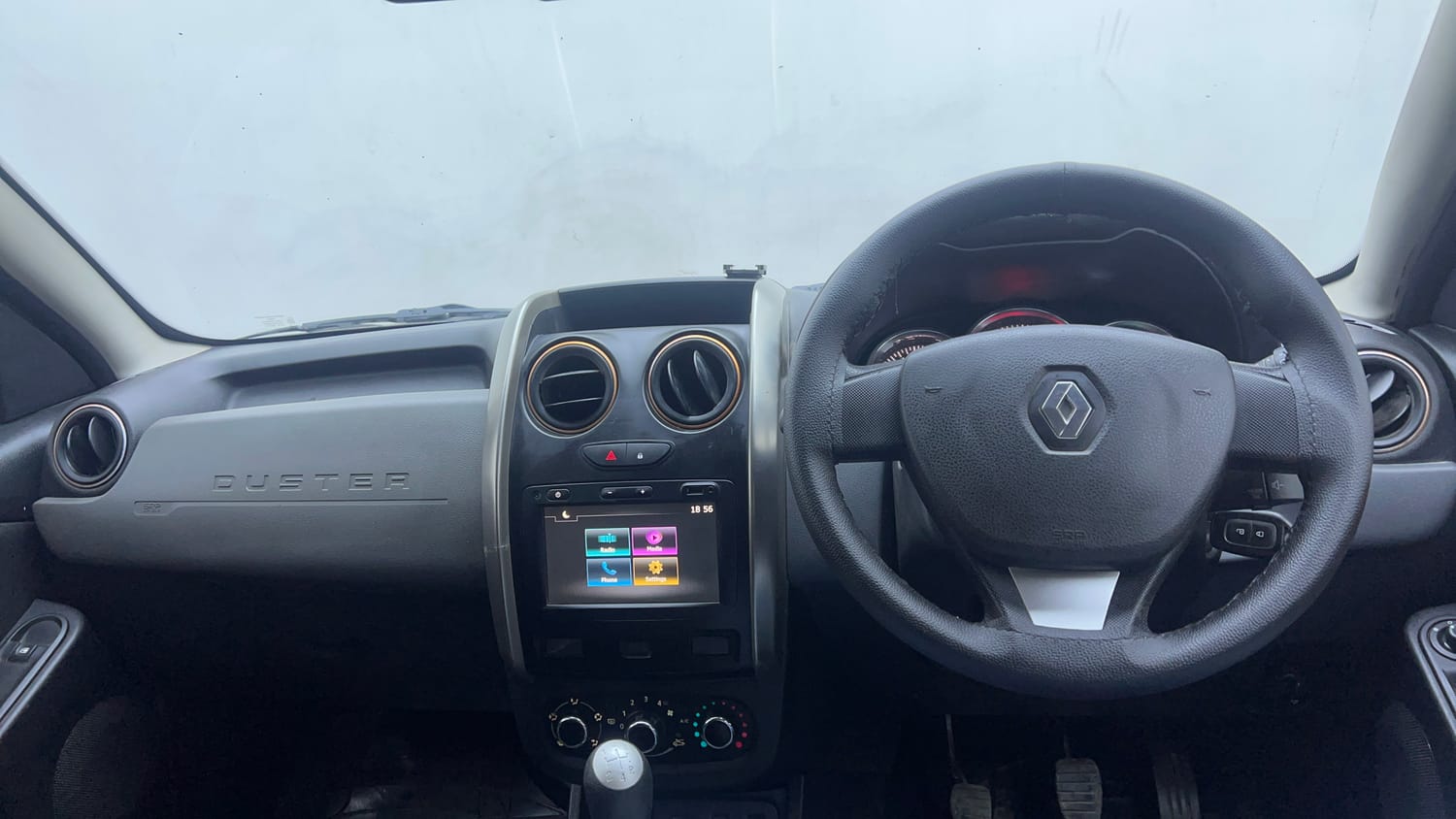 Used 2017 Renault Duster 85 PS RXS 4X2 MT Diesel Diesel Manual interior DASHBOARD VIEW