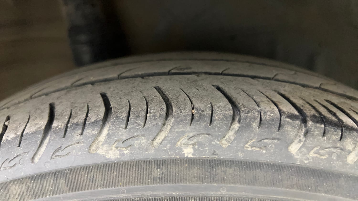 Used 2024 Honda Amaze 1.2 VX i-VTEC CNG (Outside Fitted) Cng Manual tyres RIGHT REAR TYRE TREAD VIEW