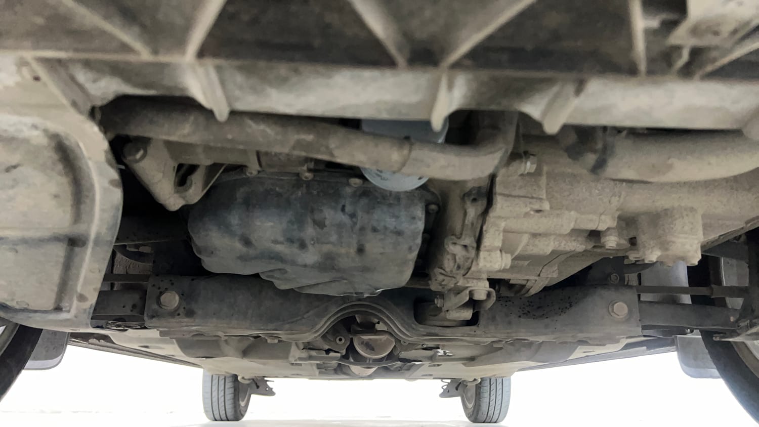 Used 2020 Volkswagen Vento Highline Plus 1.0L TSI Petrol Manual extra FRONT LEFT UNDERBODY VIEW