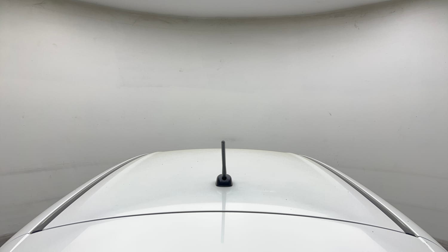 Used 2019 Maruti Suzuki Swift VXi AMT Petrol Automatic exterior EXTERIOR ROOF VIEW