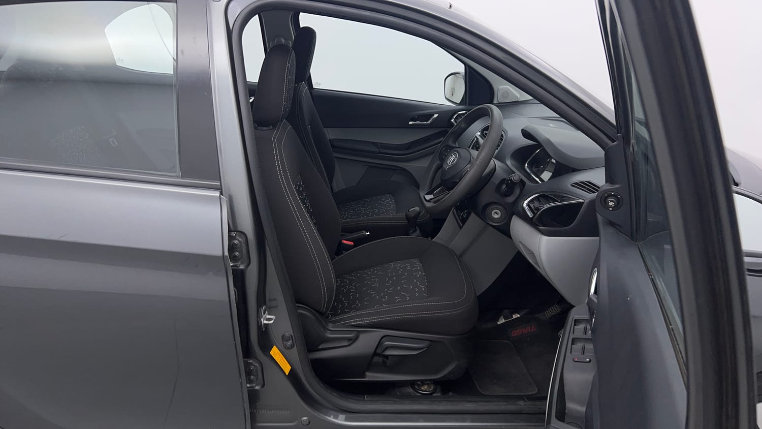 Used 2020 Tata Tiago XZ Plus Petrol Manual interior RIGHT SIDE FRONT DOOR CABIN VIEW