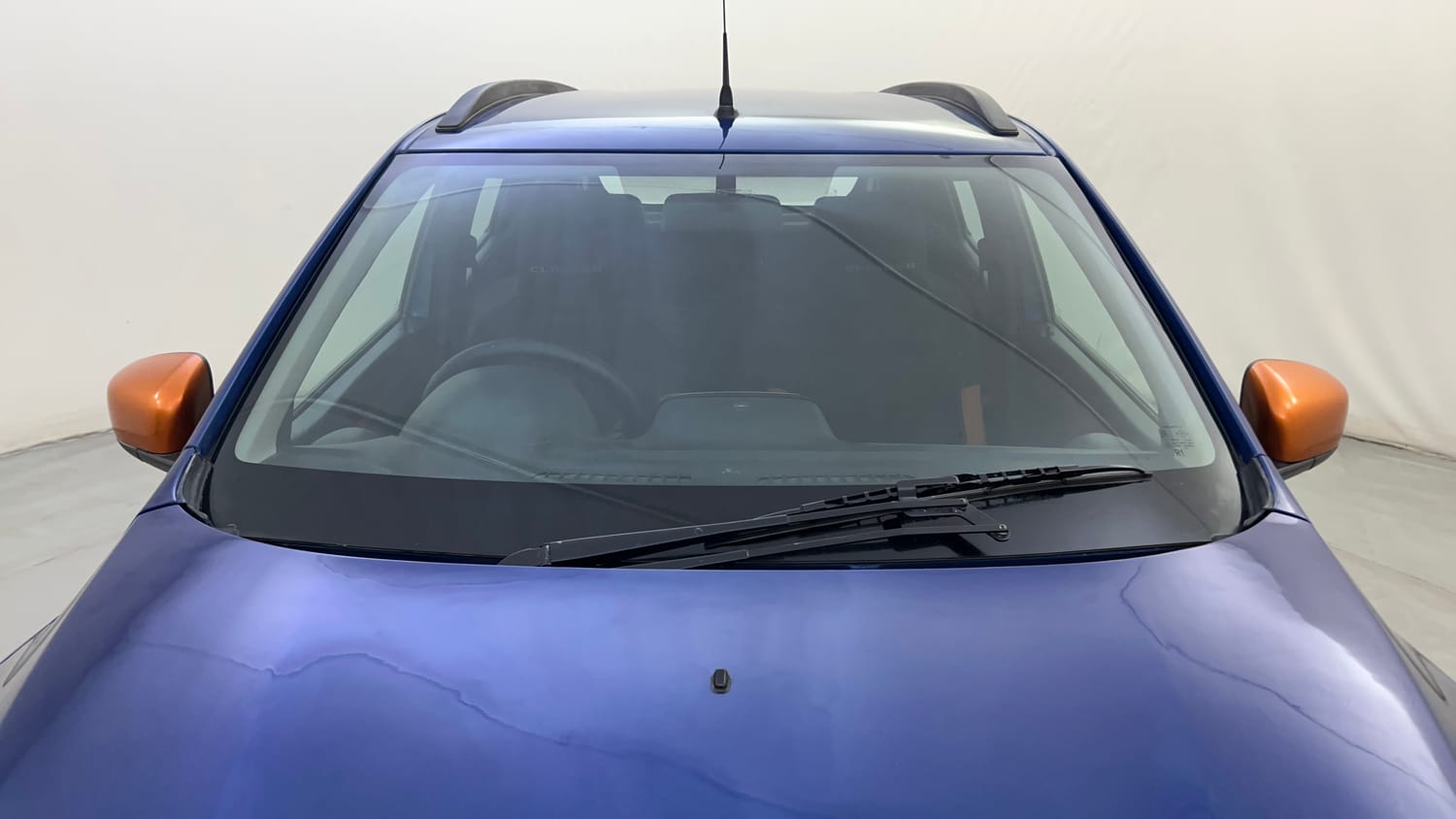 Used 2017 Renault Kwid CLIMBER 1.0 AMT Petrol Automatic exterior FRONT WINDSHIELD VIEW