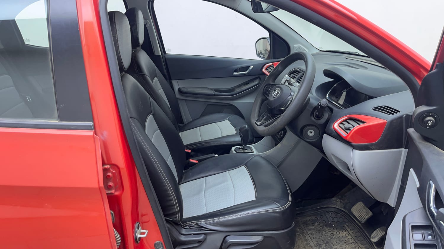 Used 2021 Tata Tiago XZA Plus Petrol Automatic interior RIGHT SIDE FRONT DOOR CABIN VIEW