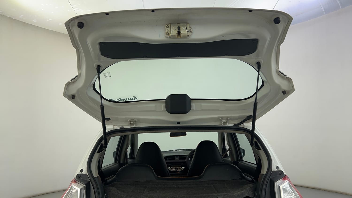 Used 2018 Maruti Suzuki Alto K10 LXi Petrol Manual interior DICKY DOOR OPEN VIEW