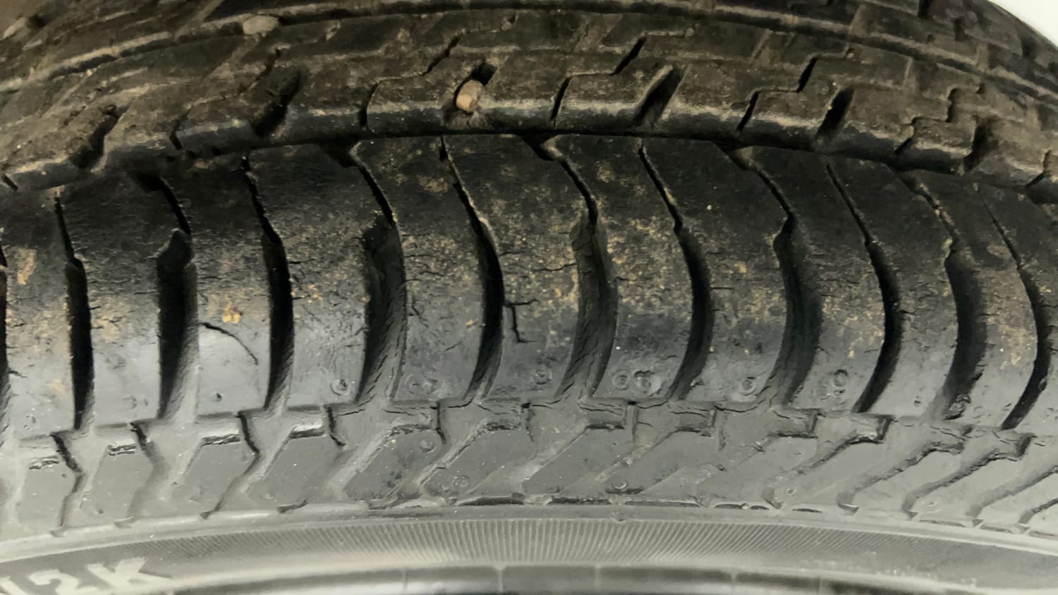 Used 2018 Maruti Suzuki Alto K10 LXi Petrol Manual tyres LEFT REAR TYRE TREAD VIEW