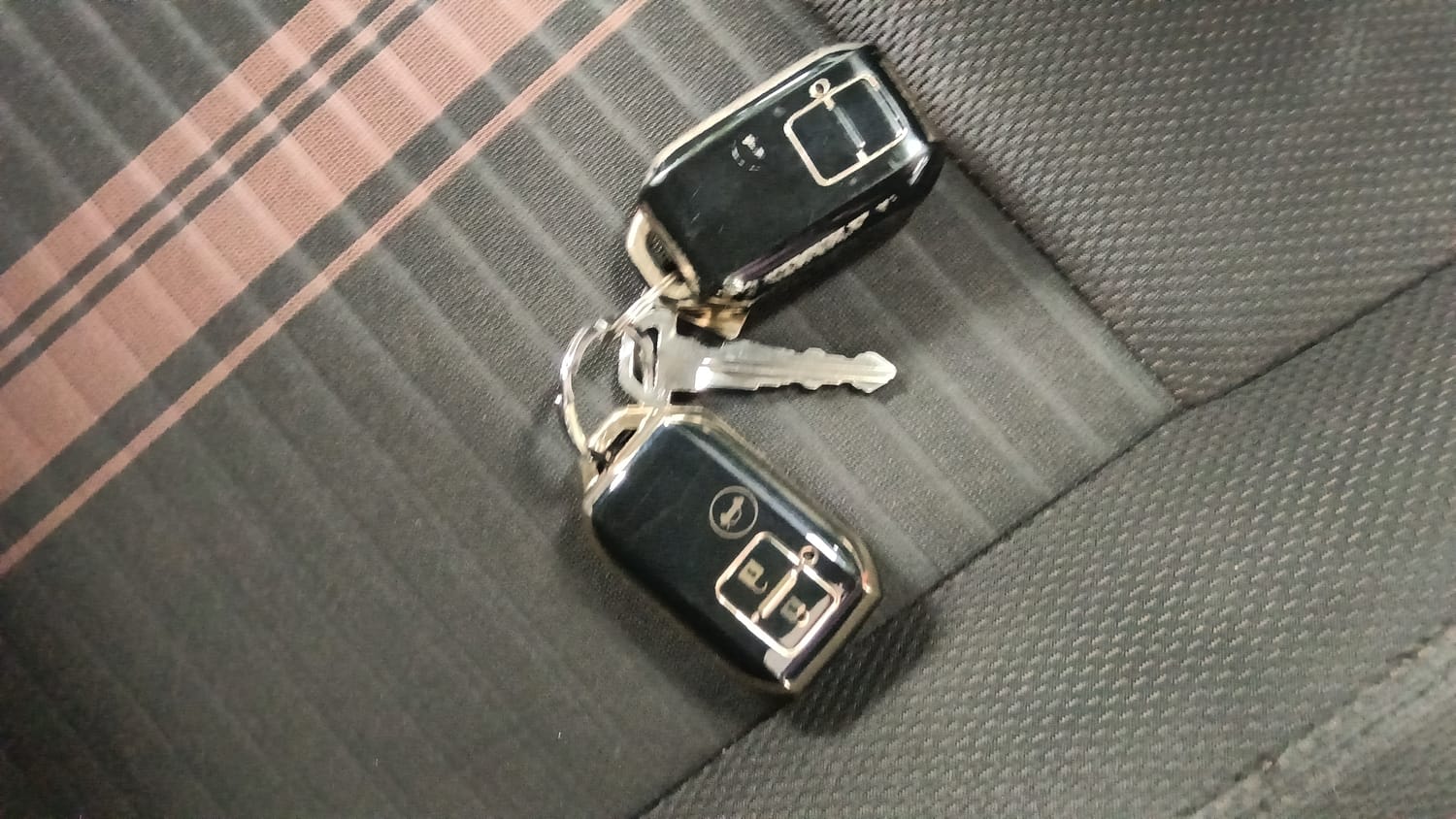 Used 2022 Maruti Suzuki Brezza ZXi Plus Petrol Manual extra CAR KEY VIEW