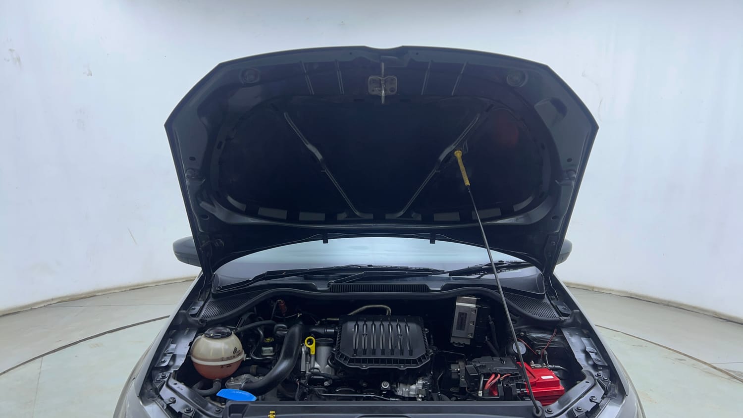Used 2020 Volkswagen Polo Trendline 1.0L (P) Petrol Manual engine ENGINE & BONNET OPEN FRONT VIEW