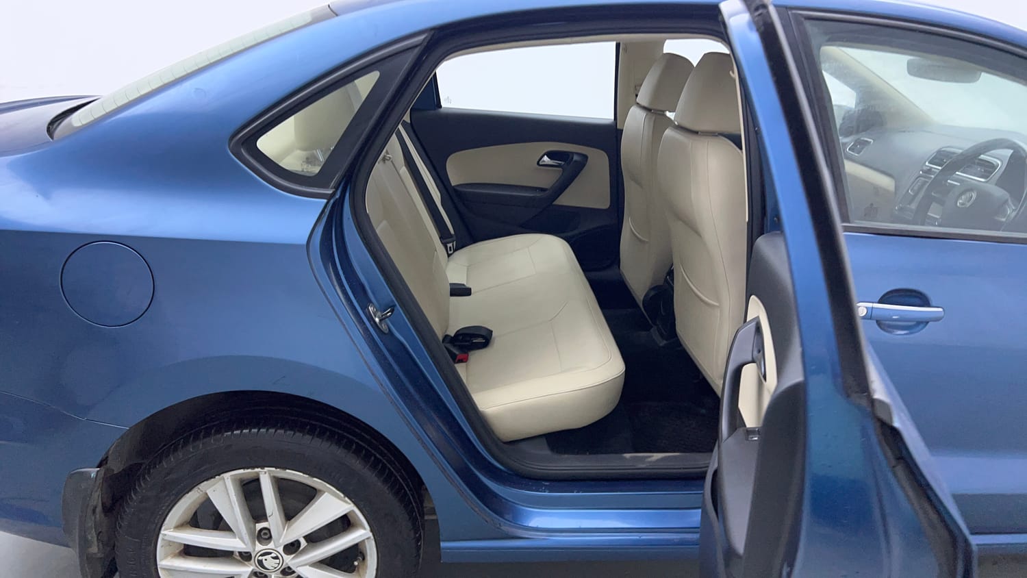 Used 2018 Skoda Rapid Style 1.6 MPI Petrol Manual interior RIGHT SIDE REAR DOOR CABIN VIEW