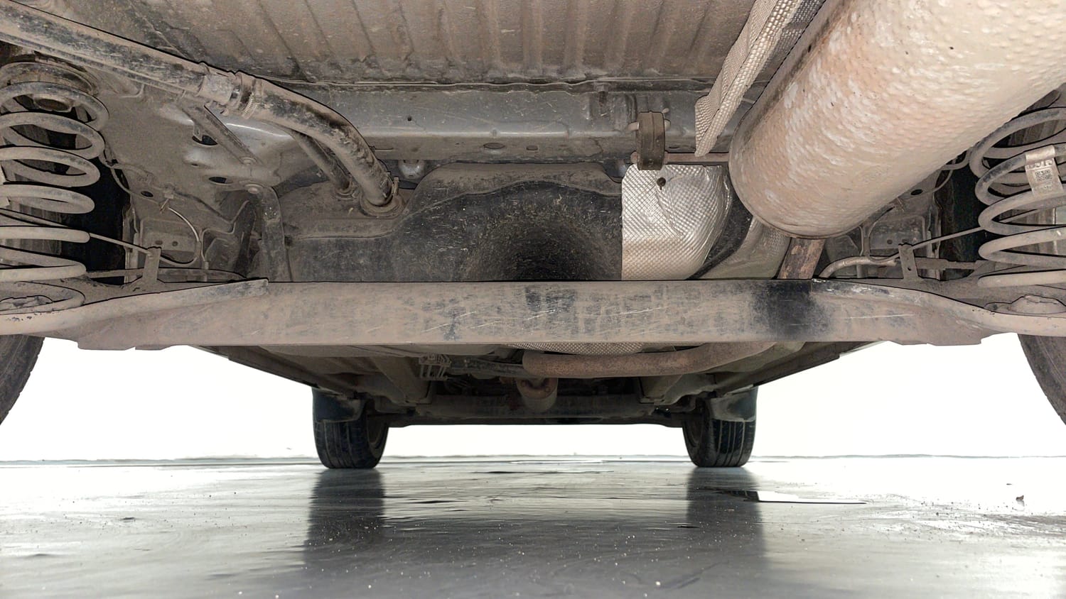 Used 2018 Ford EcoSport Titanium 1.5L Ti-VCT Petrol Manual extra REAR UNDERBODY VIEW (TAKEN FROM REAR)