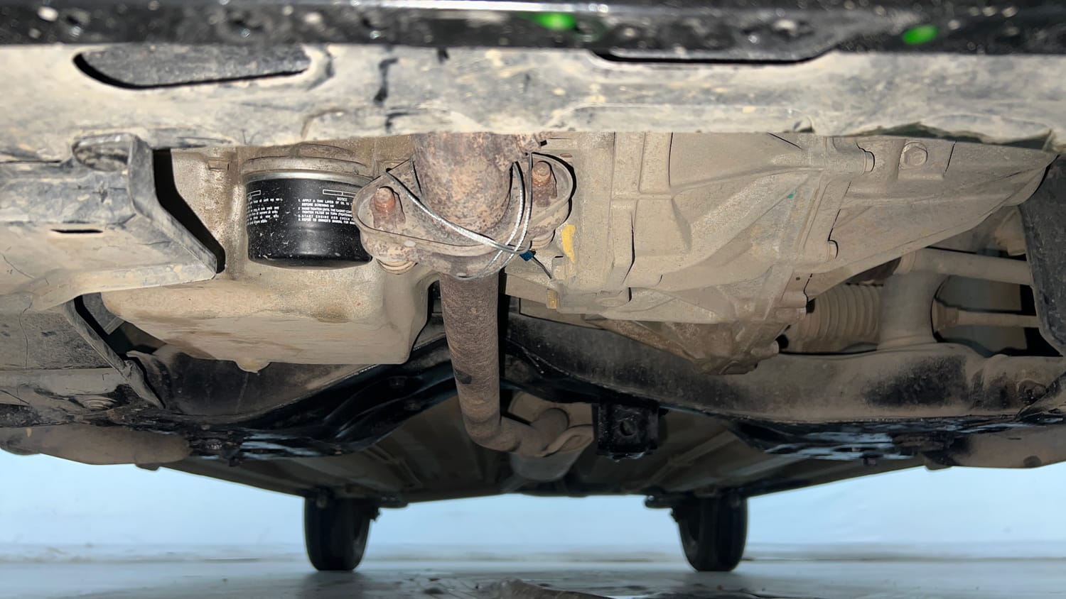 Used 2017 Maruti Suzuki Celerio ZXI (O) AMT Petrol Automatic extra FRONT LEFT UNDERBODY VIEW