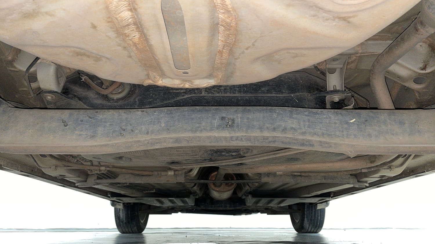 Used 2023 Maruti Suzuki Fronx Delta Plus 1.2L AGS Petrol Automatic extra REAR UNDERBODY VIEW (TAKEN FROM REAR)