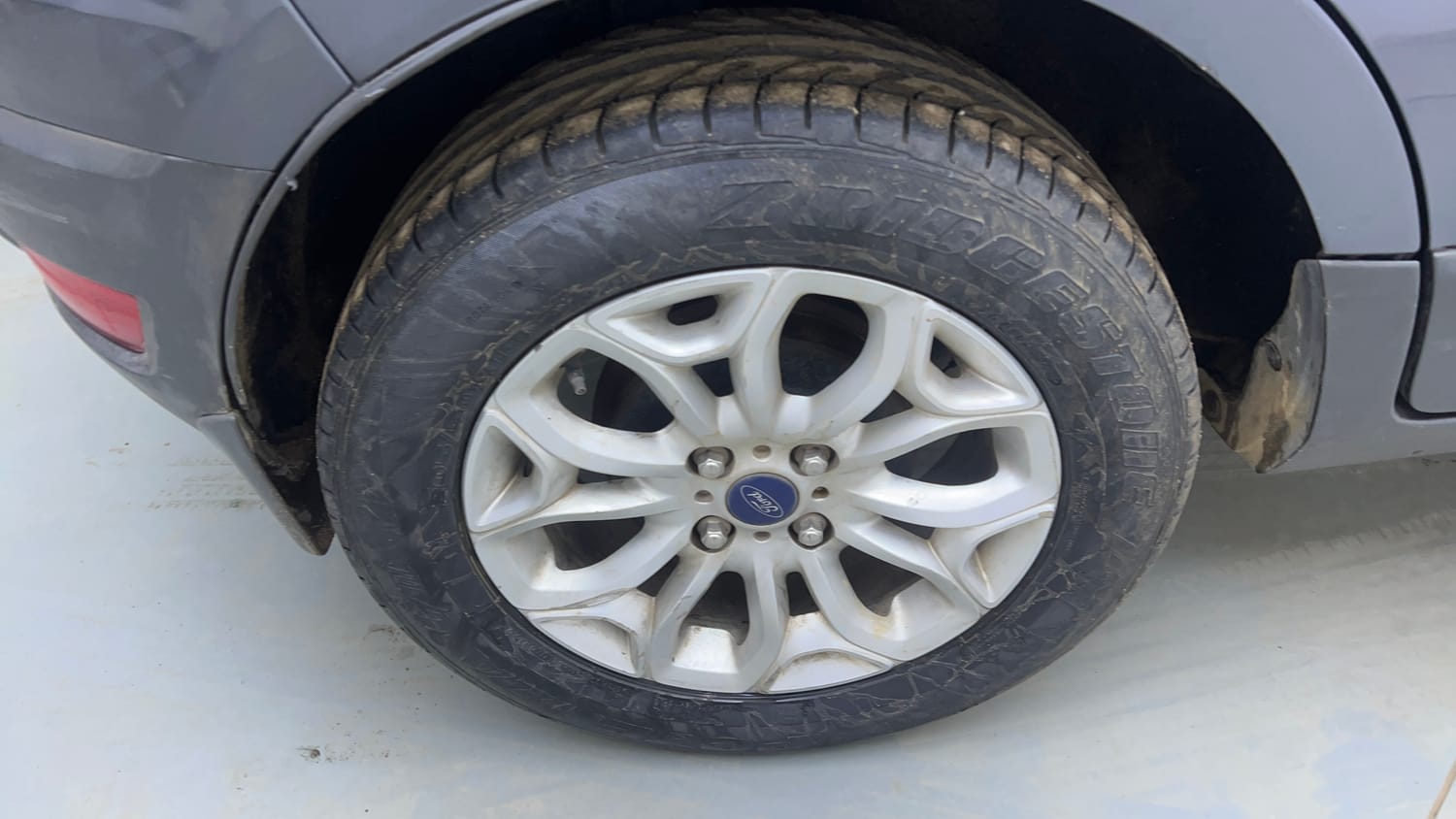 Used 2016 Ford EcoSport Titanium+ 1.5L TDCi Diesel Manual tyres RIGHT REAR TYRE RIM VIEW