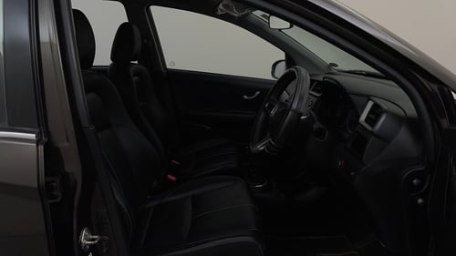 Used 2019 Honda BR-V VX Petrol Petrol Manual interior RIGHT SIDE FRONT DOOR CABIN VIEW