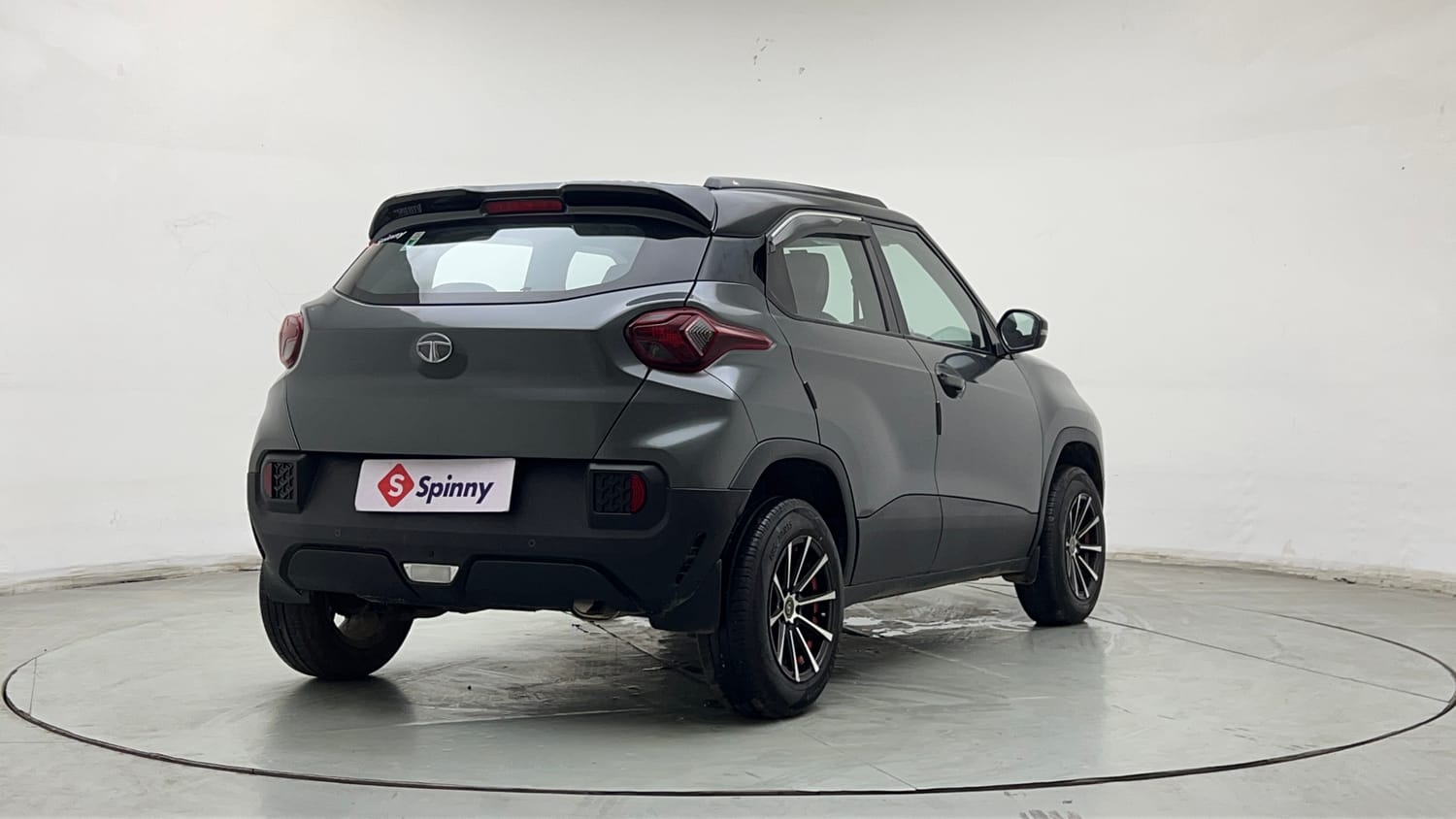 Used 2023 Tata Punch Pure MT Petrol Manual exterior RIGHT REAR CORNER VIEW