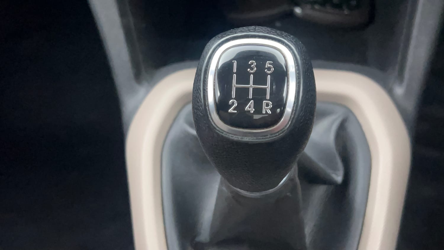 Used 2013 Hyundai Grand i10 Sportz 1.2 Kappa VTVT Petrol Manual interior GEAR  KNOB VIEW