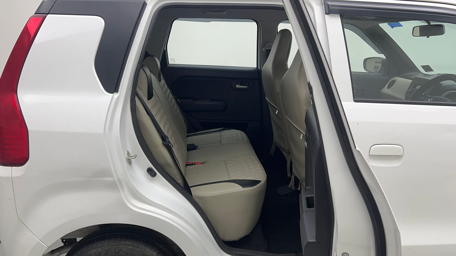 Used 2024 Maruti Suzuki Wagon R VXI 1.0 Petrol Manual interior RIGHT SIDE REAR DOOR CABIN VIEW