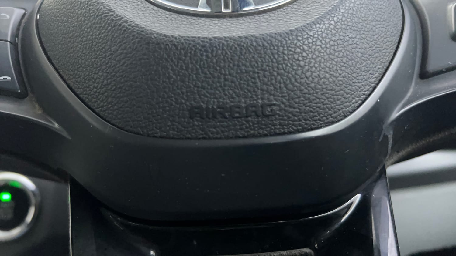 Used 2022 Tata Tigor XZ CNG Cng Manual top_features Airbags