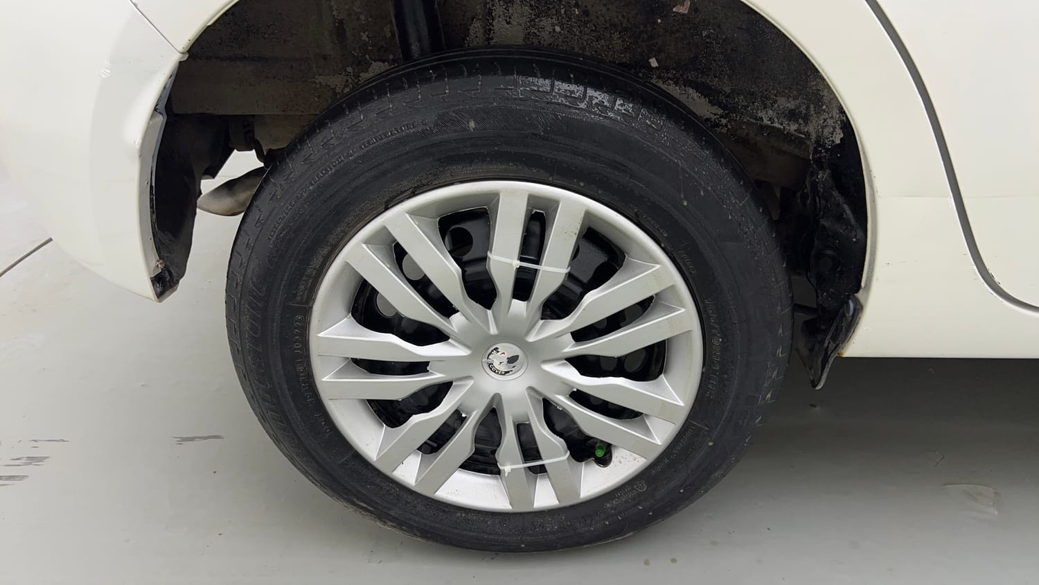Used 2022 Maruti Suzuki Celerio VXi CNG Cng Manual tyres RIGHT REAR TYRE TREAD VIEW