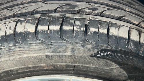 Used 2016 Volkswagen Polo Comfortline 1.2L (P) Petrol Manual tyres LEFT FRONT TYRE TREAD VIEW