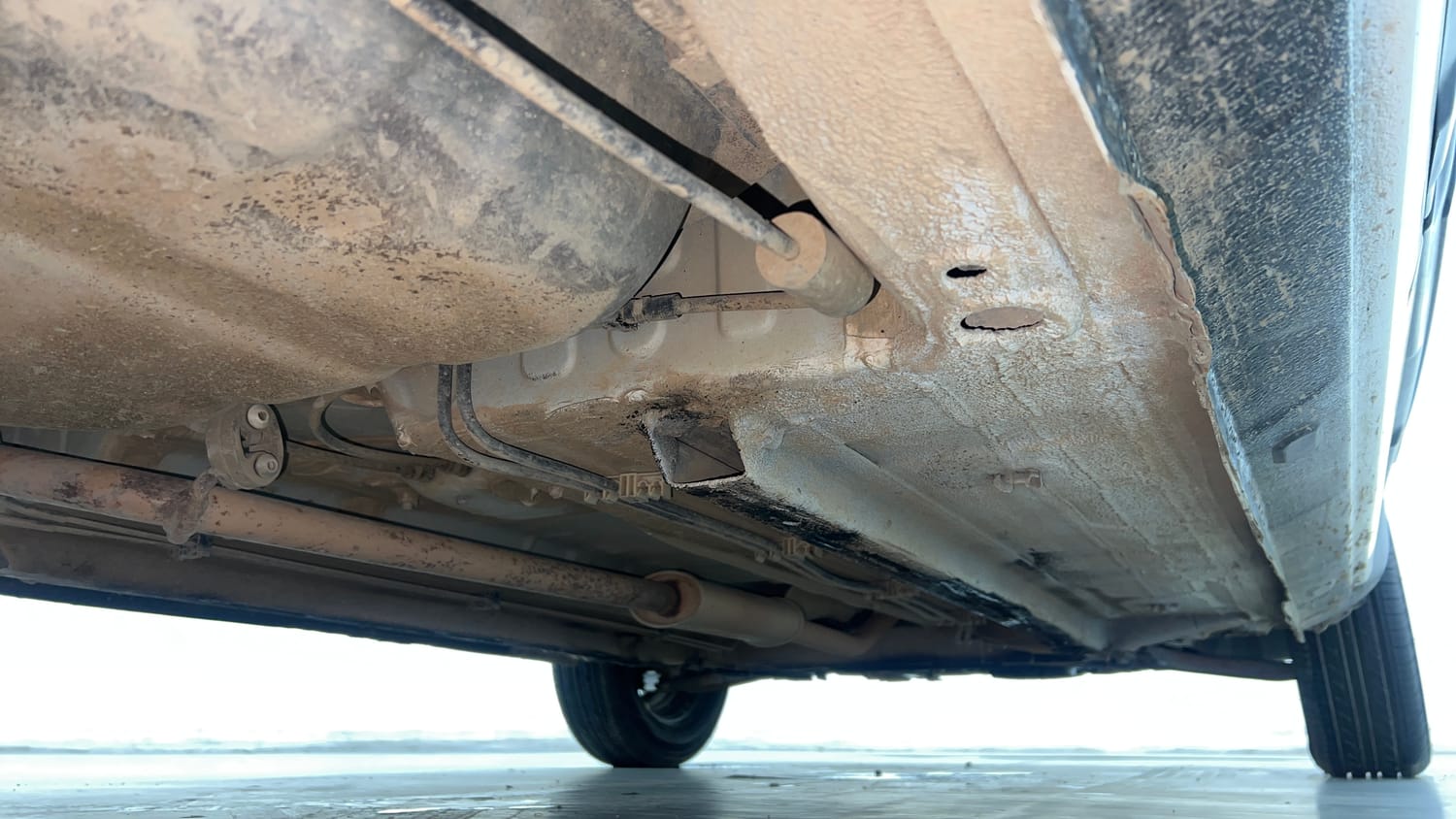 Used 2020 Renault Kwid CLIMBER 1.0 AMT Opt Petrol Automatic extra REAR RIGHT UNDERBODY VIEW