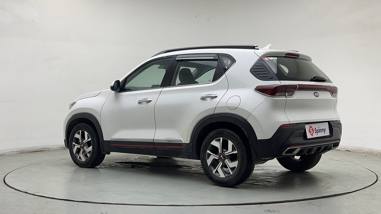 Used 2021 Kia Sonet GTX Plus 1.5 AT Diesel Automatic exterior LEFT REAR CORNER VIEW