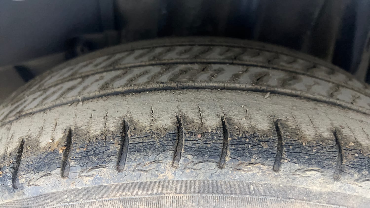Used 2020 Tata Tigor XZ Plus Petrol Manual tyres LEFT REAR TYRE TREAD VIEW