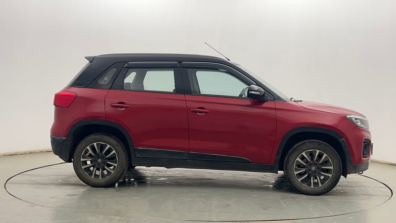 Used 2022 Maruti Suzuki Vitara Brezza [2020-2022] ZXI Plus Dual Tone Petrol Manual exterior RIGHT SIDE VIEW