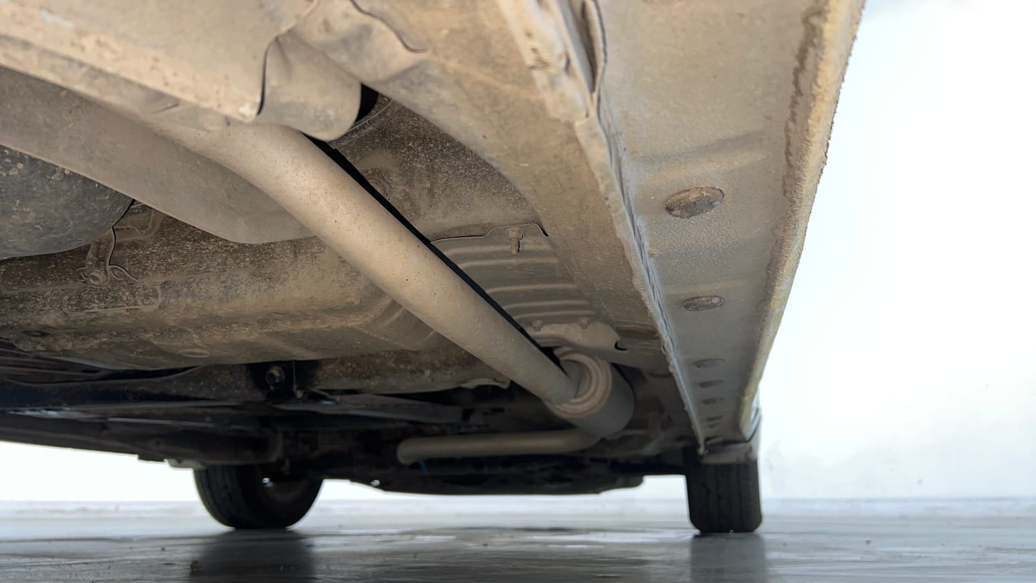 Used 2015 Honda City VX CVT Petrol Automatic extra REAR RIGHT UNDERBODY VIEW